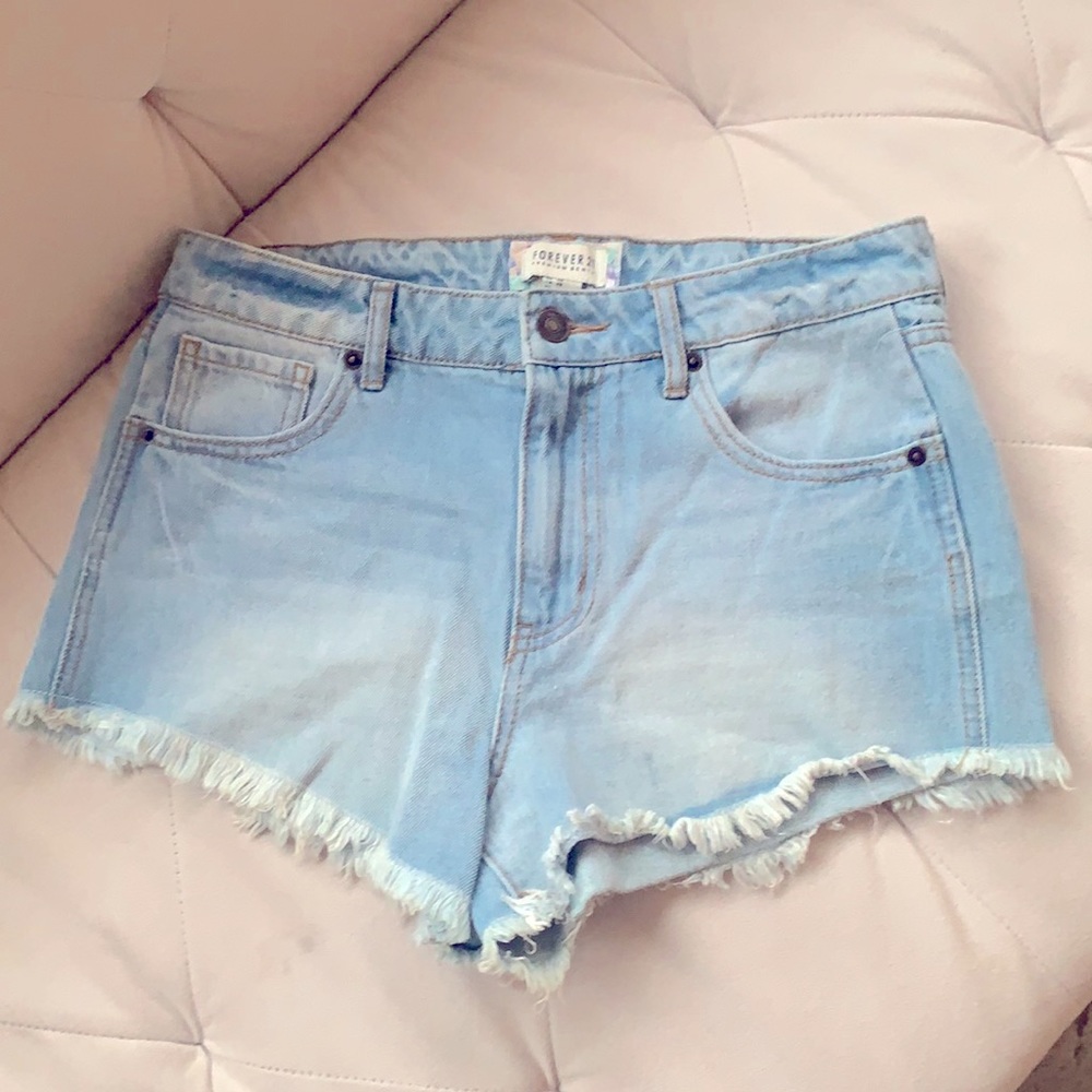 Frayed Denim Shorts (28)